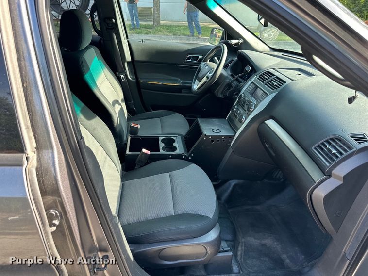 image for item EJ6879 2014 Ford Explorer Police Interceptor  SUV