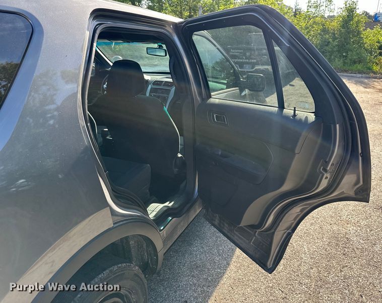 image for item EJ6879 2014 Ford Explorer Police Interceptor  SUV