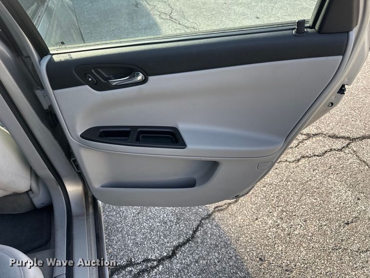 image for item EJ6880 2008 Chevrolet  Impala LS 