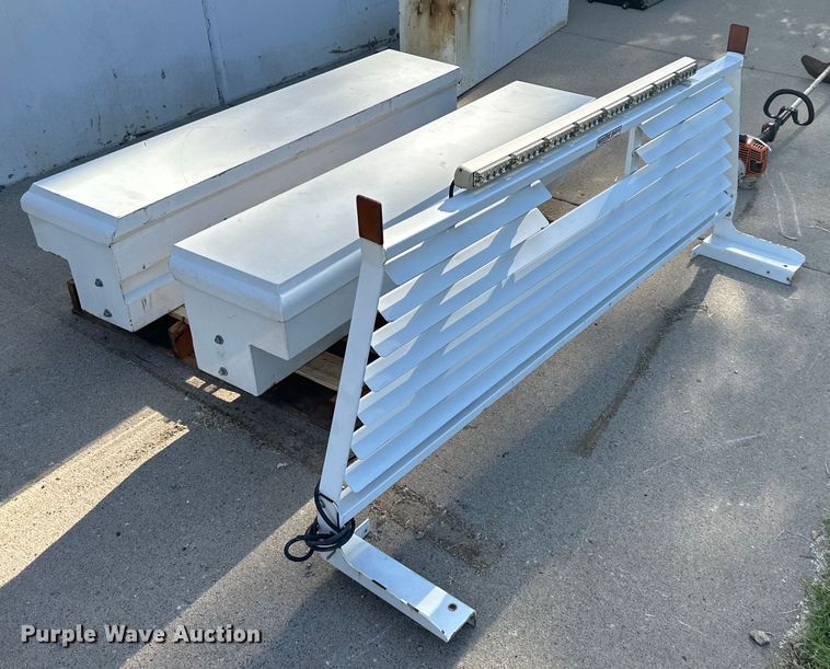 image for item EJ6884 Pickup truck parts 