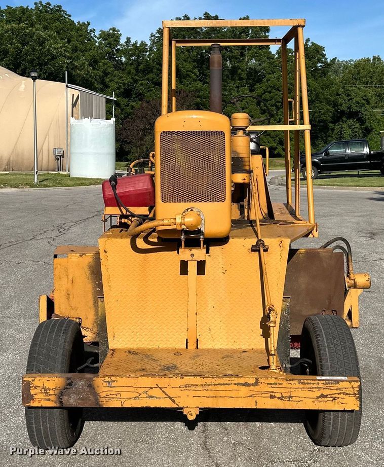 image for item EJ6890 Broce  broom