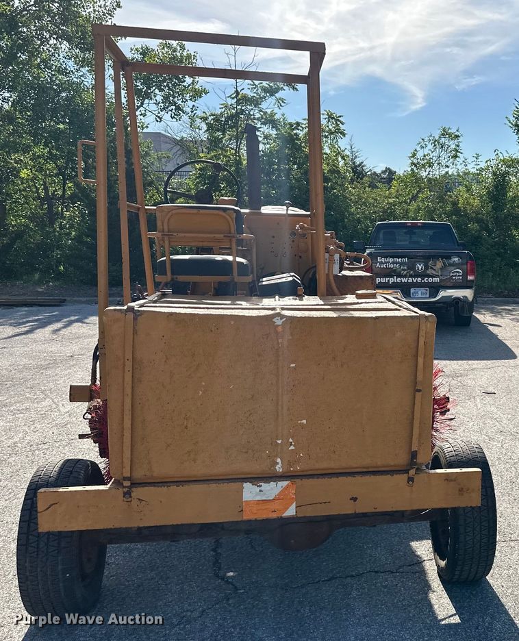 image for item EJ6890 Broce  broom