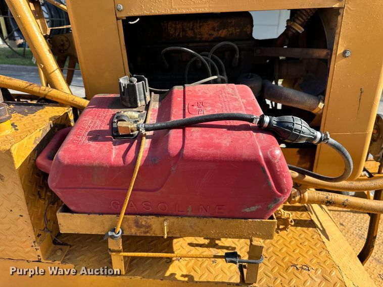 image for item EJ6890 Broce  broom