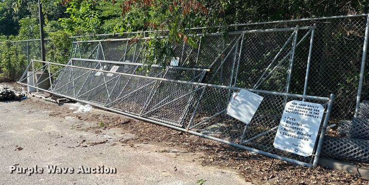image for item EJ6927 Chain link fence 