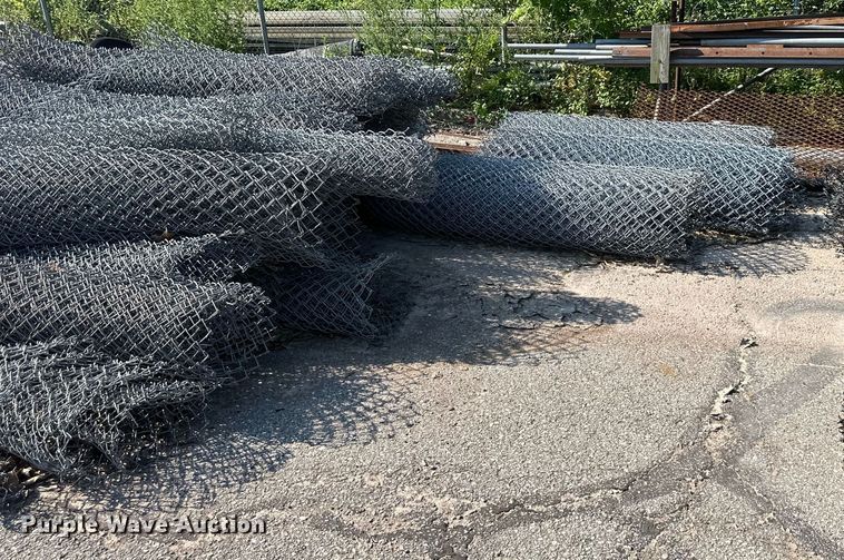 image for item EJ6927 Chain link fence 