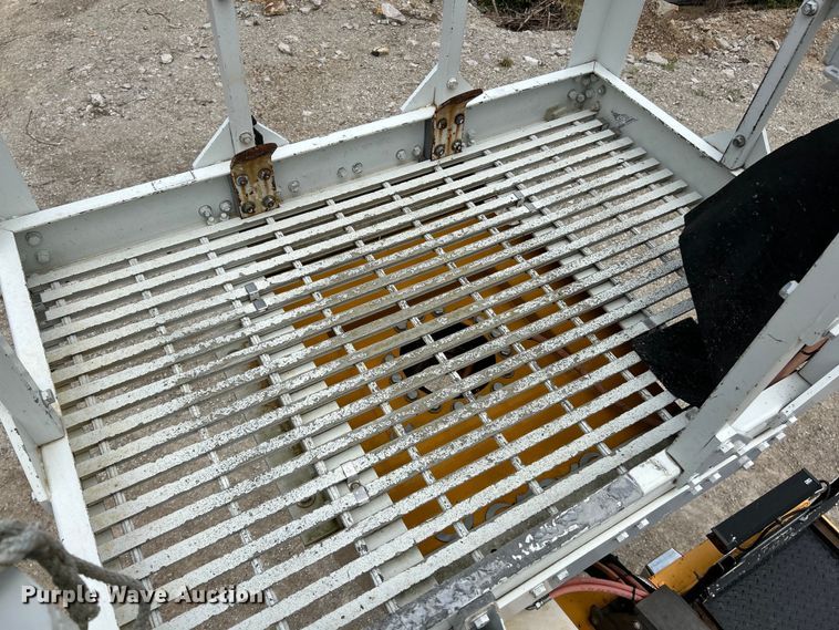 image for item EK4742 2009 International  Workstar 7400 SBA  bucket truck