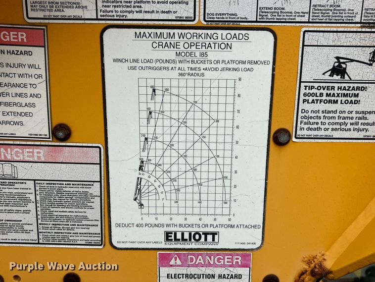image for item EK4742 2009 International  Workstar 7400 SBA  bucket truck