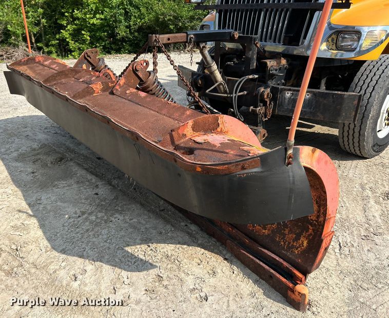 image for item EK4743 2005 International  7400 flatbed truck