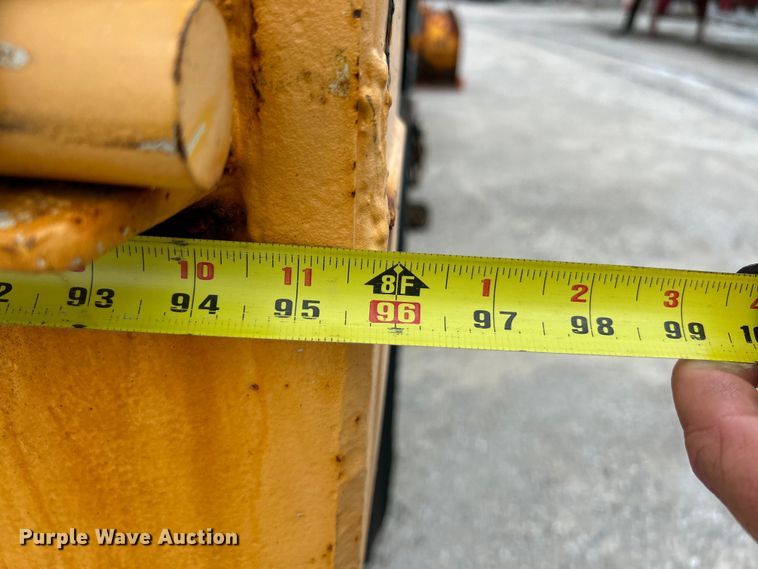 image for item EK4745 2005 International  7400 dump truck