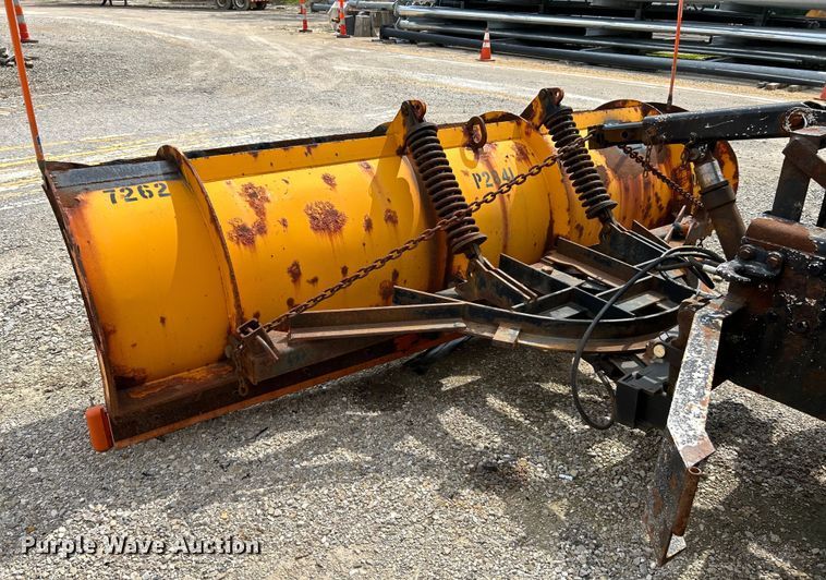 image for item EK4745 2005 International  7400 dump truck