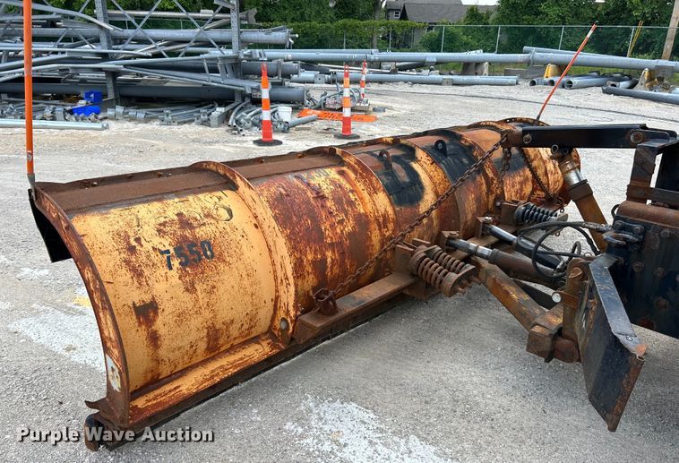 image for item EK4746 2006 International  7400 dump truck