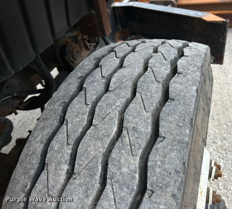 image for item EK4746 2006 International  7400 dump truck