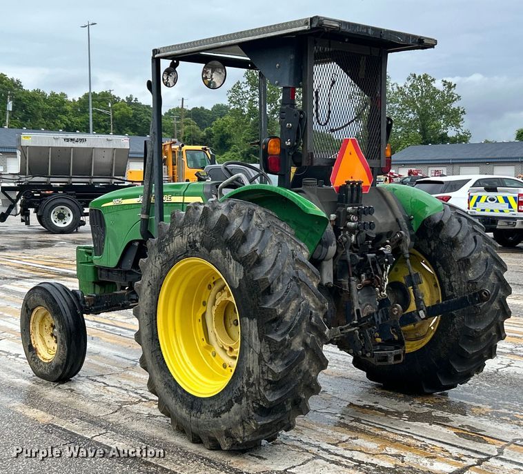 image for item EK4747 2005 John Deere 5525 tractor
