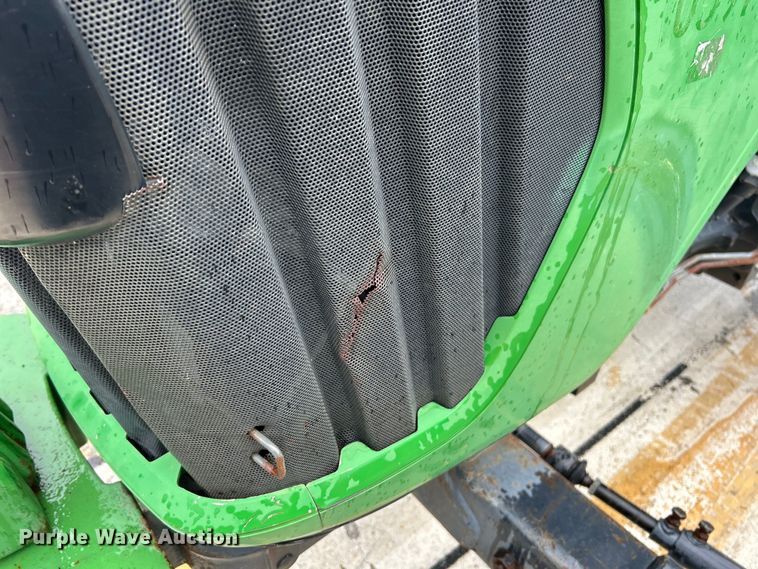 image for item EK4747 2005 John Deere 5525 tractor