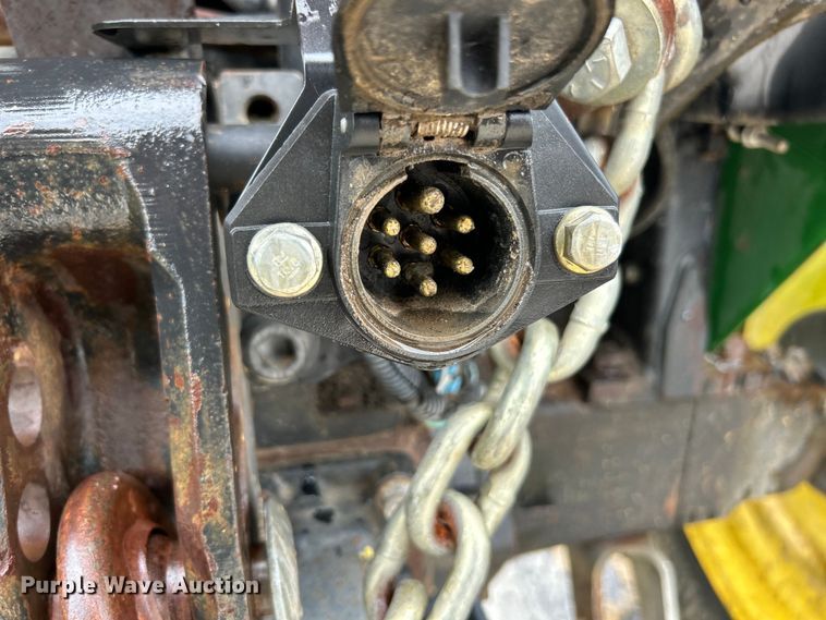 image for item EK4747 2005 John Deere 5525 tractor