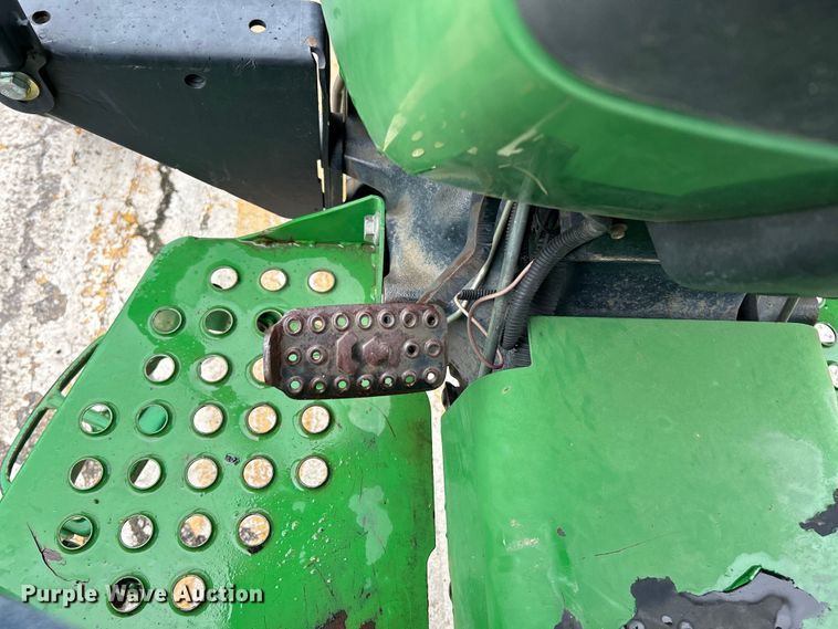 image for item EK4747 2005 John Deere 5525 tractor