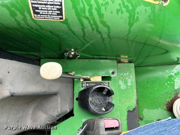 image for item EK4747 2005 John Deere 5525 tractor