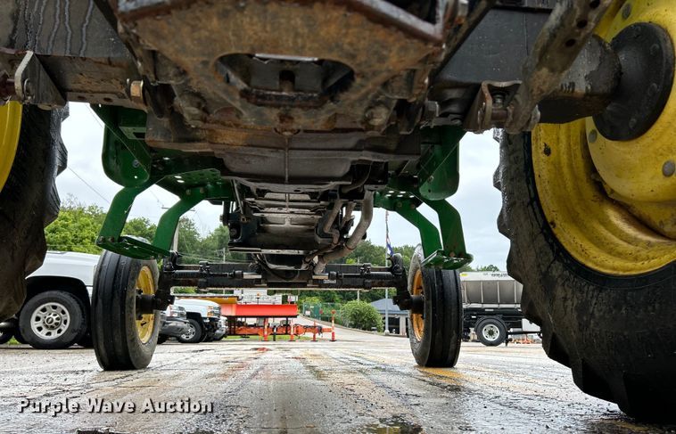 image for item EK4747 2005 John Deere 5525 tractor