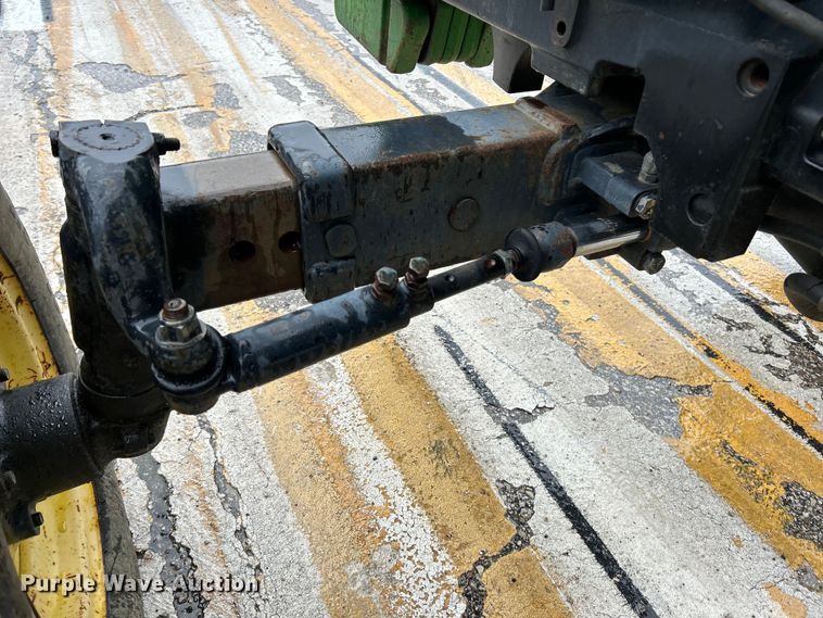 image for item EK4747 2005 John Deere 5525 tractor