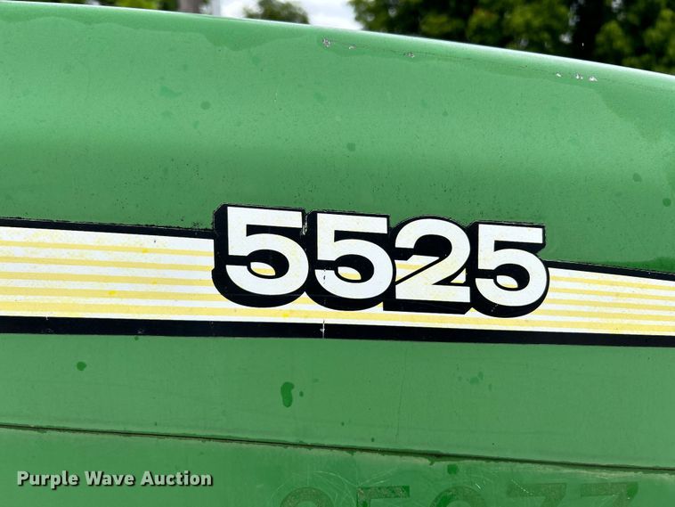 image for item EK4747 2005 John Deere 5525 tractor
