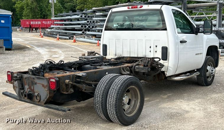 image for item EK4750 2009 Chevrolet  Silverado 3500HD truck cab and chassis