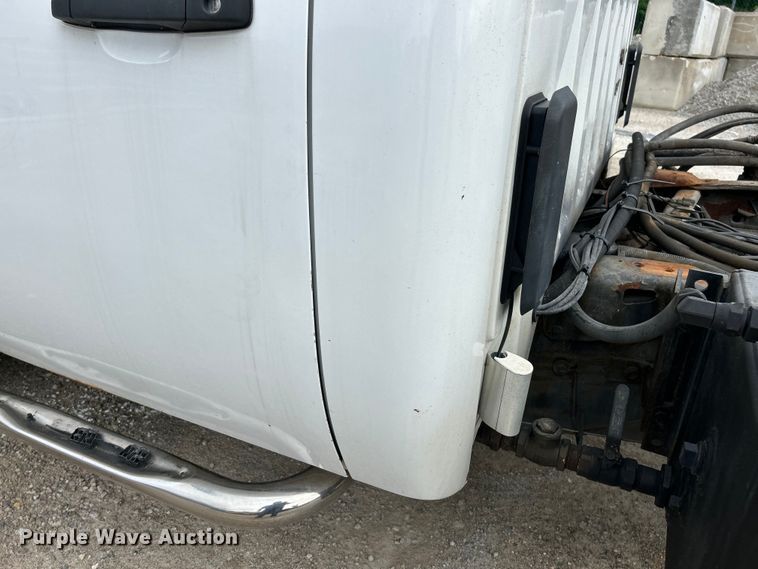 image for item EK4750 2009 Chevrolet  Silverado 3500HD truck cab and chassis