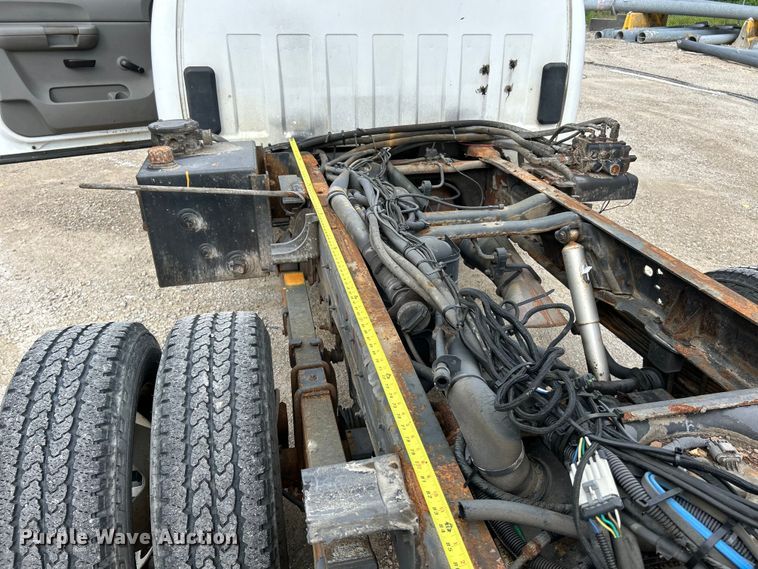 image for item EK4750 2009 Chevrolet  Silverado 3500HD truck cab and chassis