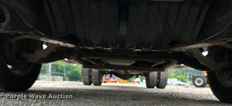 image for item EK4750 2009 Chevrolet  Silverado 3500HD truck cab and chassis