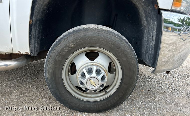 image for item EK4750 2009 Chevrolet  Silverado 3500HD truck cab and chassis