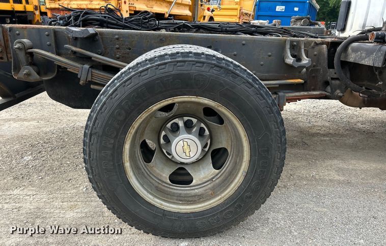 image for item EK4750 2009 Chevrolet  Silverado 3500HD truck cab and chassis