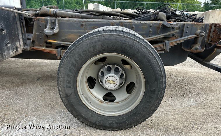 image for item EK4750 2009 Chevrolet  Silverado 3500HD truck cab and chassis