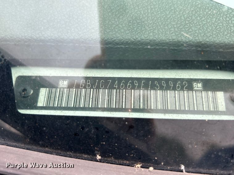 image for item EK4750 2009 Chevrolet  Silverado 3500HD truck cab and chassis