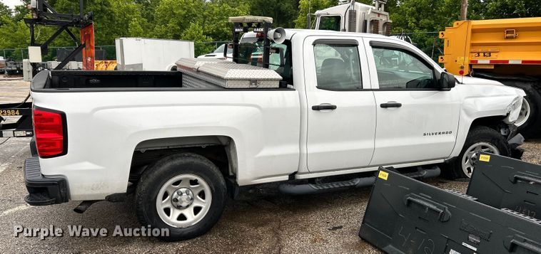 image for item EK4752 2016 Chevrolet  Silverado 1500 Double Cab pickup truck