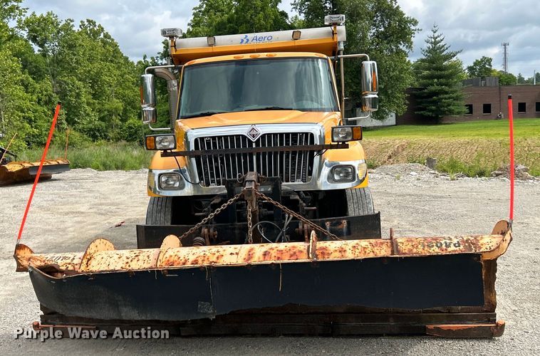 image for item EK4753 2006 International  7400 dump truck