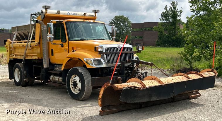 image for item EK4753 2006 International  7400 dump truck