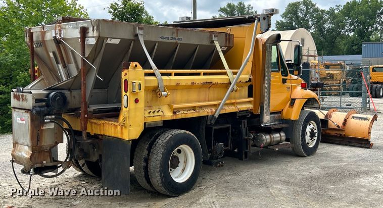 image for item EK4753 2006 International  7400 dump truck