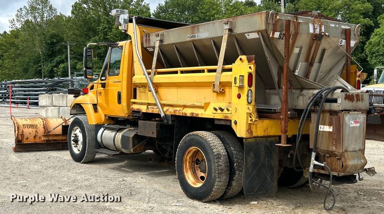 image for item EK4753 2006 International  7400 dump truck