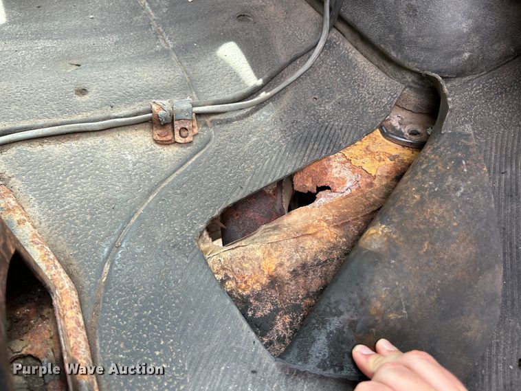 image for item EK4753 2006 International  7400 dump truck