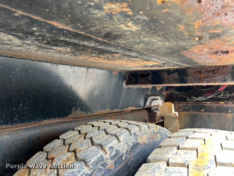 image for item EK4753 2006 International  7400 dump truck