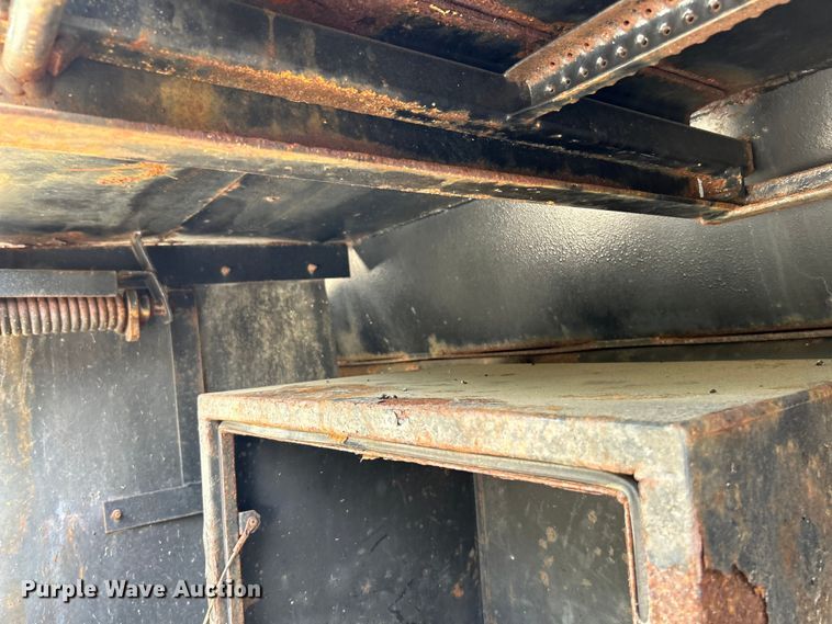 image for item EK4753 2006 International  7400 dump truck