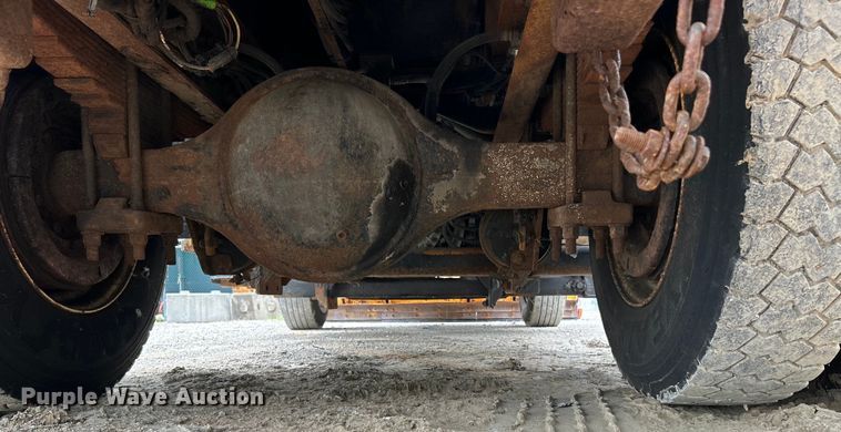 image for item EK4753 2006 International  7400 dump truck