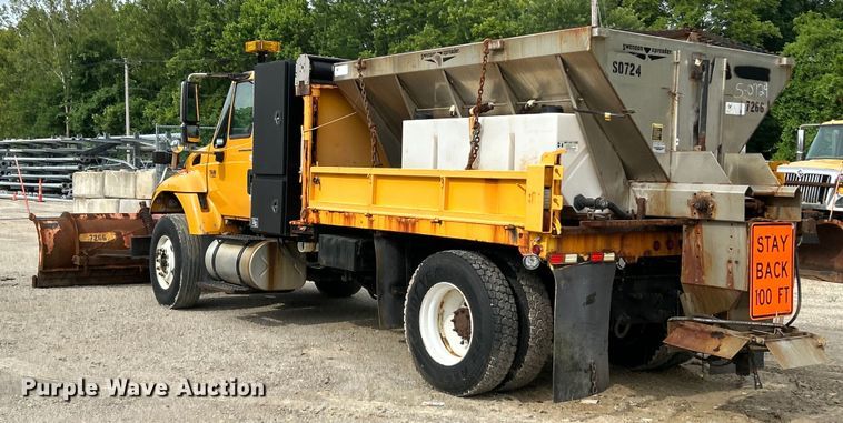 image for item EK4756 2005 International  7400 dump truck