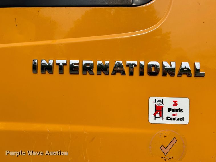 image for item EK4756 2005 International  7400 dump truck