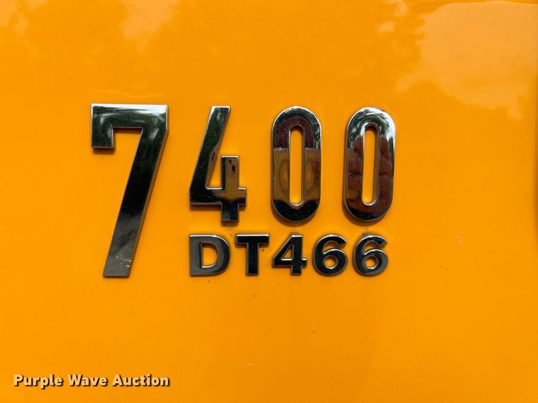 image for item EK4756 2005 International  7400 dump truck