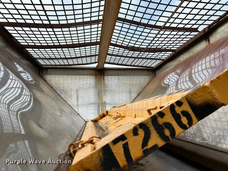 image for item EK4756 2005 International  7400 dump truck