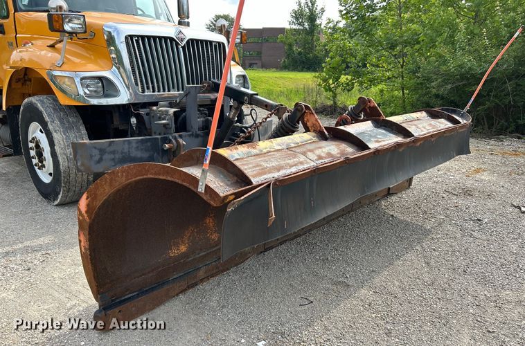 image for item EK4756 2005 International  7400 dump truck