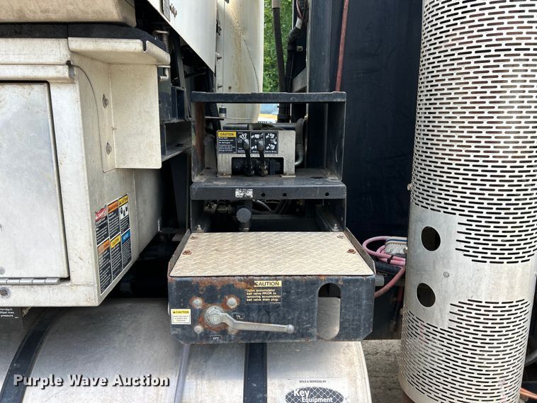 image for item EK4758 2009 International  Workstar 7400 SBA sewer jetter truck