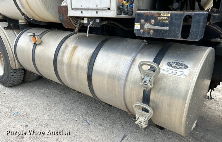 image for item EK4758 2009 International  Workstar 7400 SBA sewer jetter truck