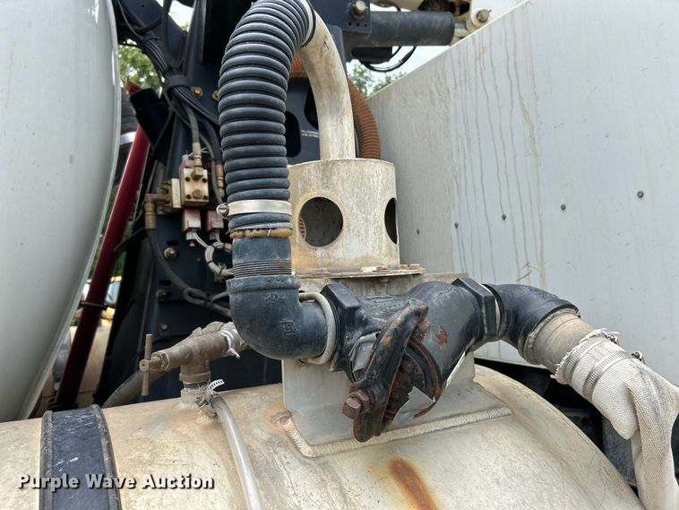 image for item EK4758 2009 International  Workstar 7400 SBA sewer jetter truck