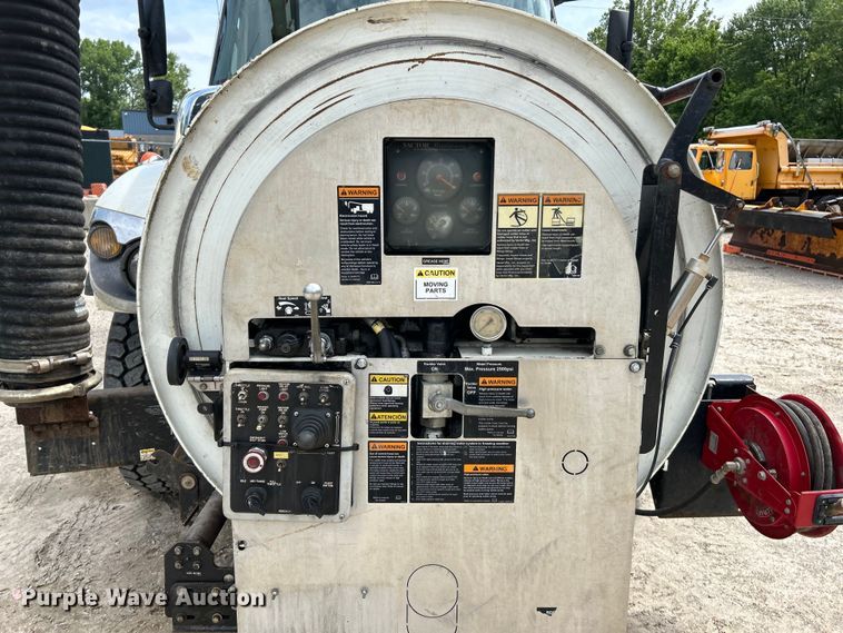 image for item EK4758 2009 International  Workstar 7400 SBA sewer jetter truck